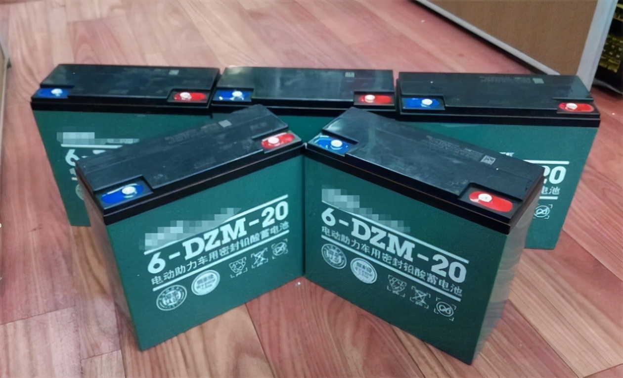 燃油车和电动车到底谁更省钱,燃油车和电动车哪个更省钱