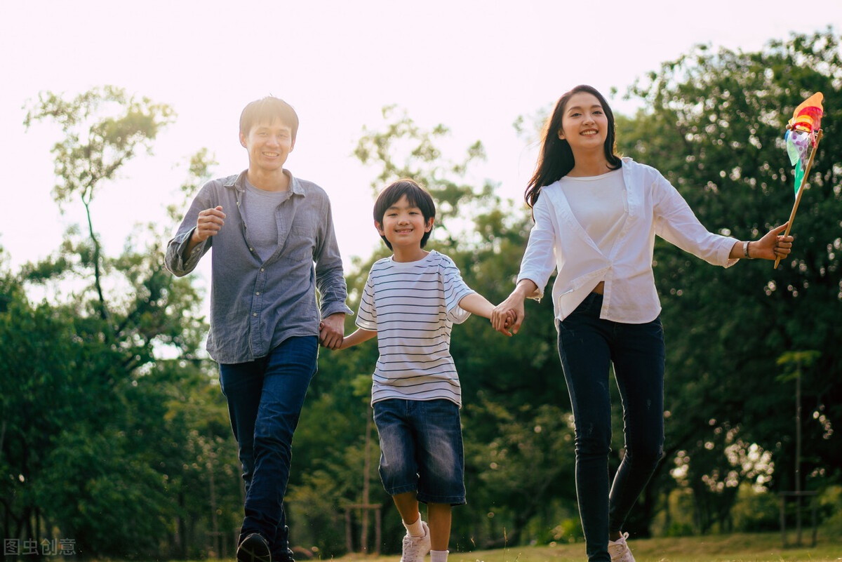 大人抽动症眨眼睛的最佳治疗方法,健脾平肝祛风治疗儿童抽动症