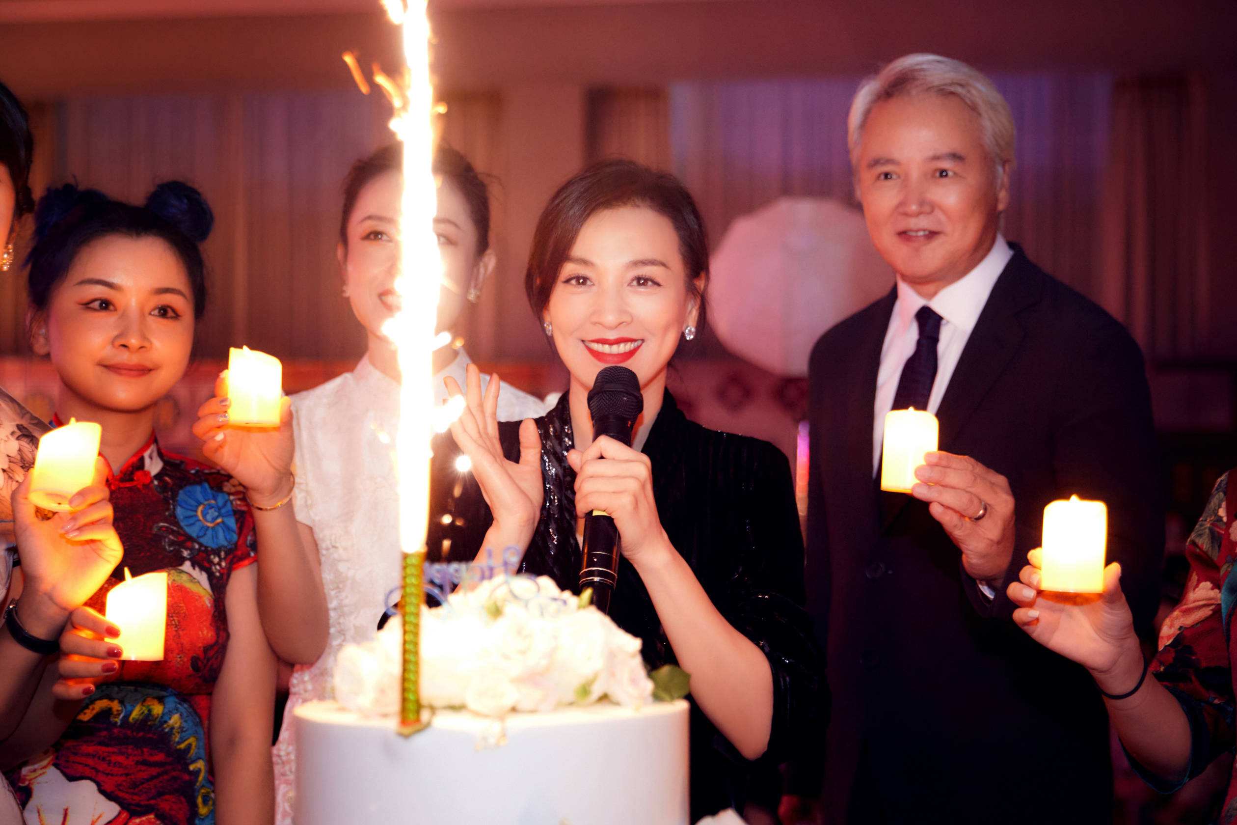 半个娱乐圈被收割，百亿微商帝国崩塌背后，明星效应还能走多久？