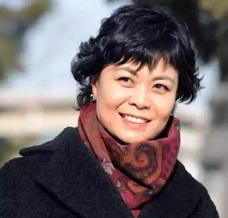 中国作协主席铁凝，50岁等来良缘：我宁可没有，也绝不凑合