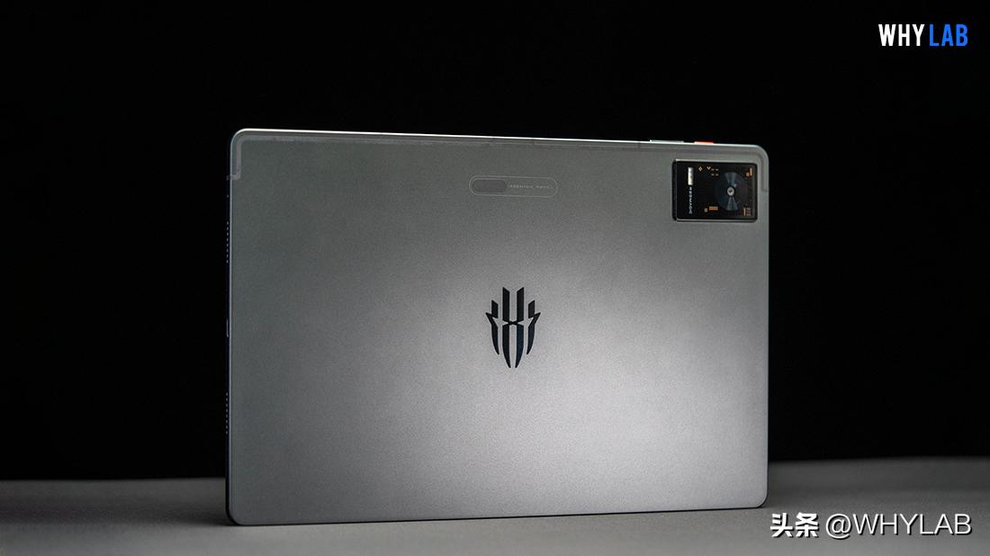 红魔平板游戏空间有哪些黑科技,12.1英寸的红魔电竞平板有多大