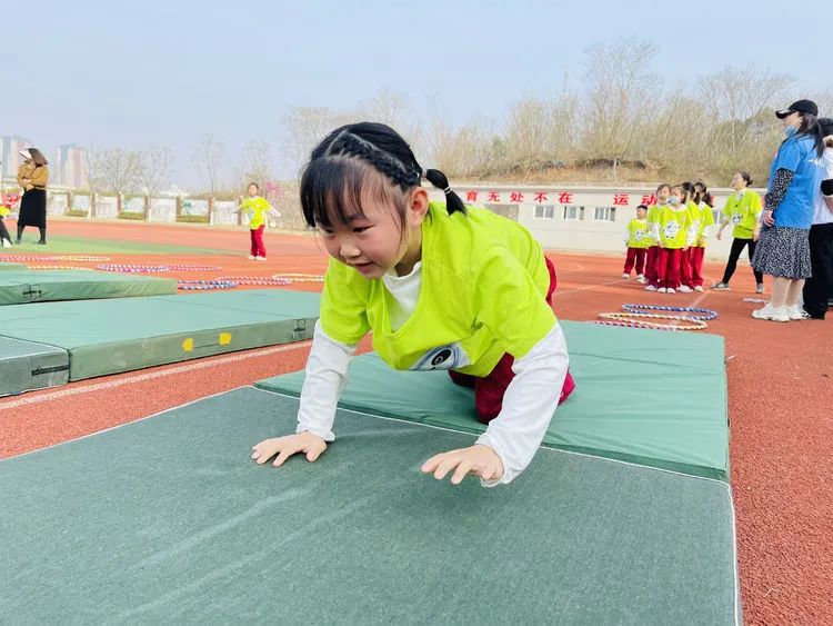 光明路小学生趣味运动会,奔跑吧少年趣味运动会