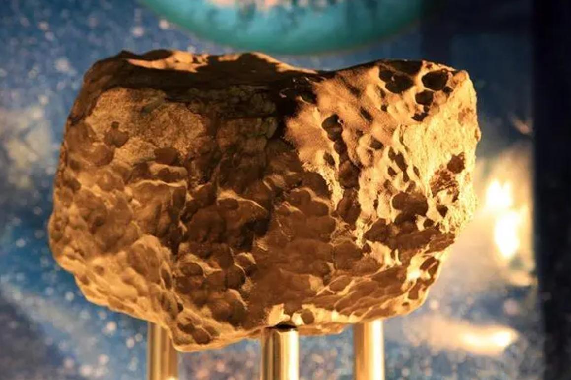 6500年前陨石落到哪了,2000年农民发现陨石