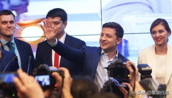 跳梁小丑还是众望所归？泽连斯基：从喜剧演员到乌克兰总统