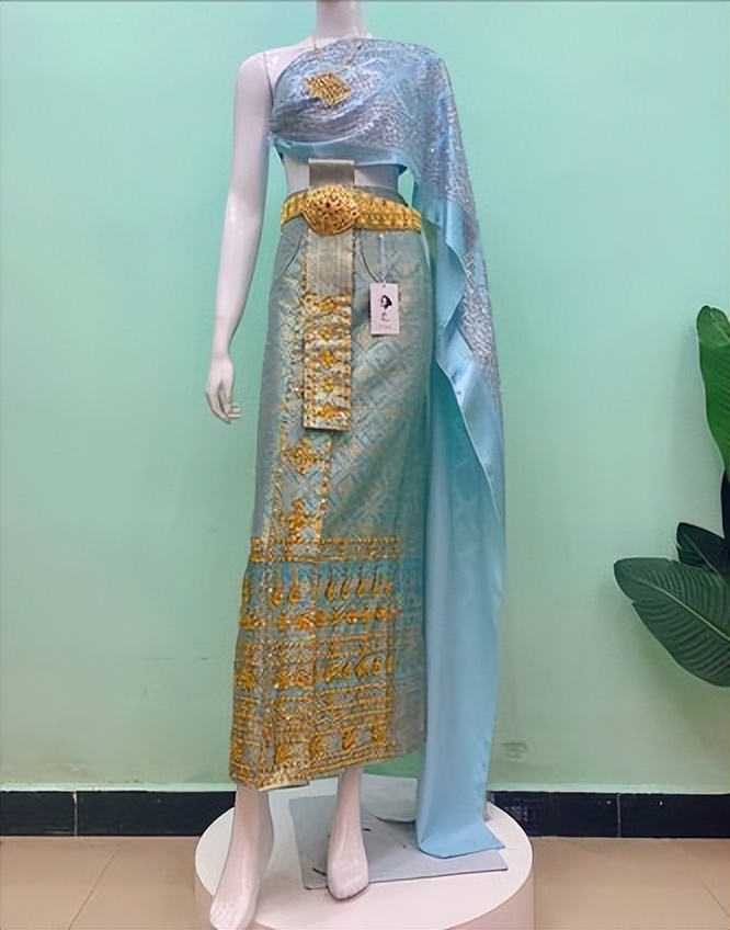 泰国服饰的从古至今的变化,泰国传统服饰和中国传统服饰