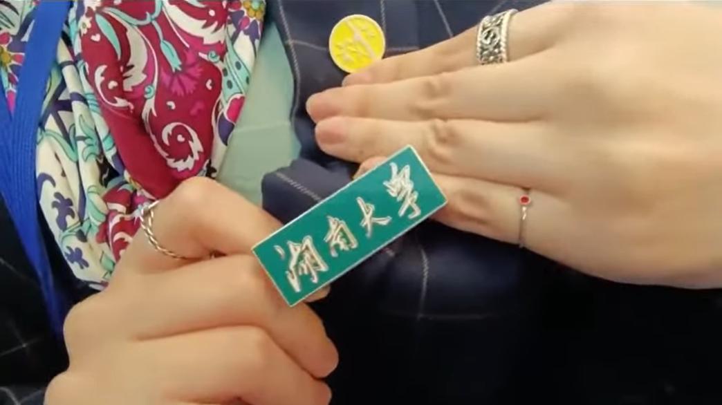 喂不熟的白眼狼？马英九回台湾以后，随行人员为何要“*攻反**大陆”