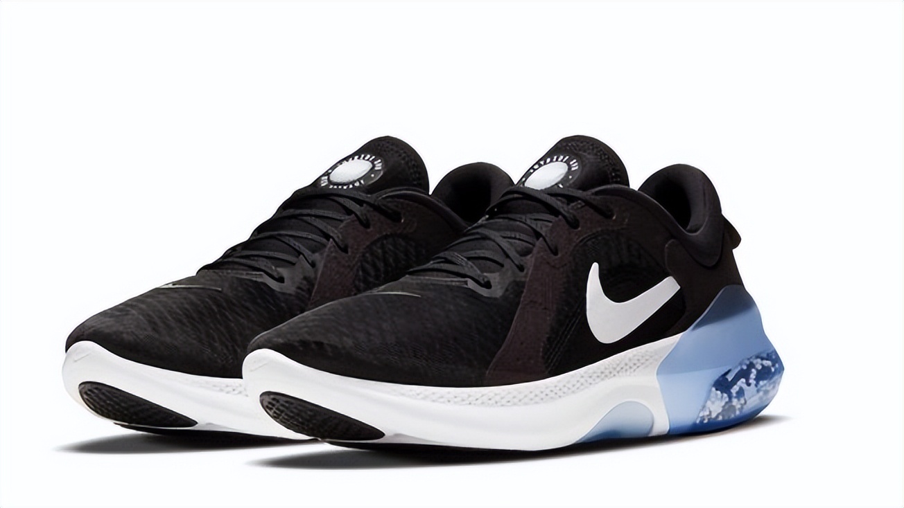 耐克跑鞋女款跑鞋,安踏跑鞋和耐克跑鞋哪个好