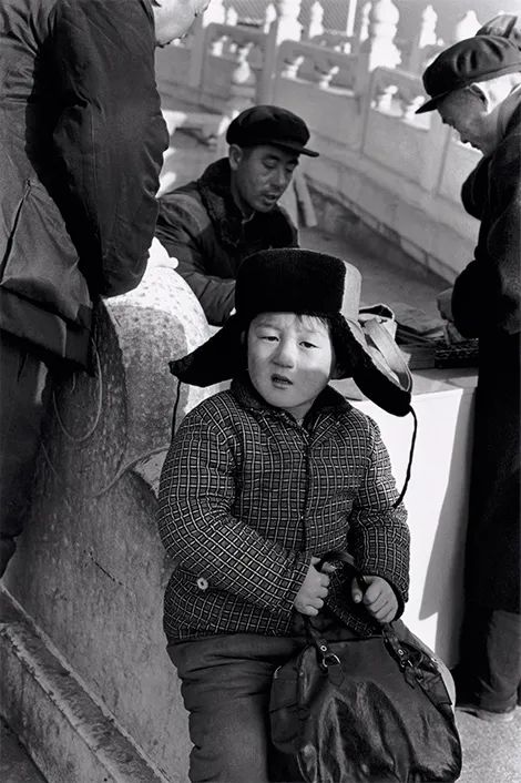 1973年，一个日本摄影师来中国，拍到“特殊时期”的北京