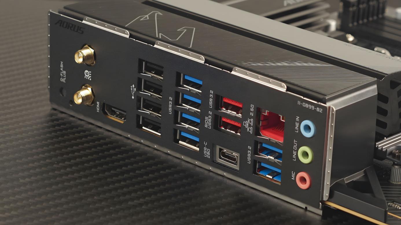 技嘉x670aoruseliteax,技嘉x670aoruseliteax参数