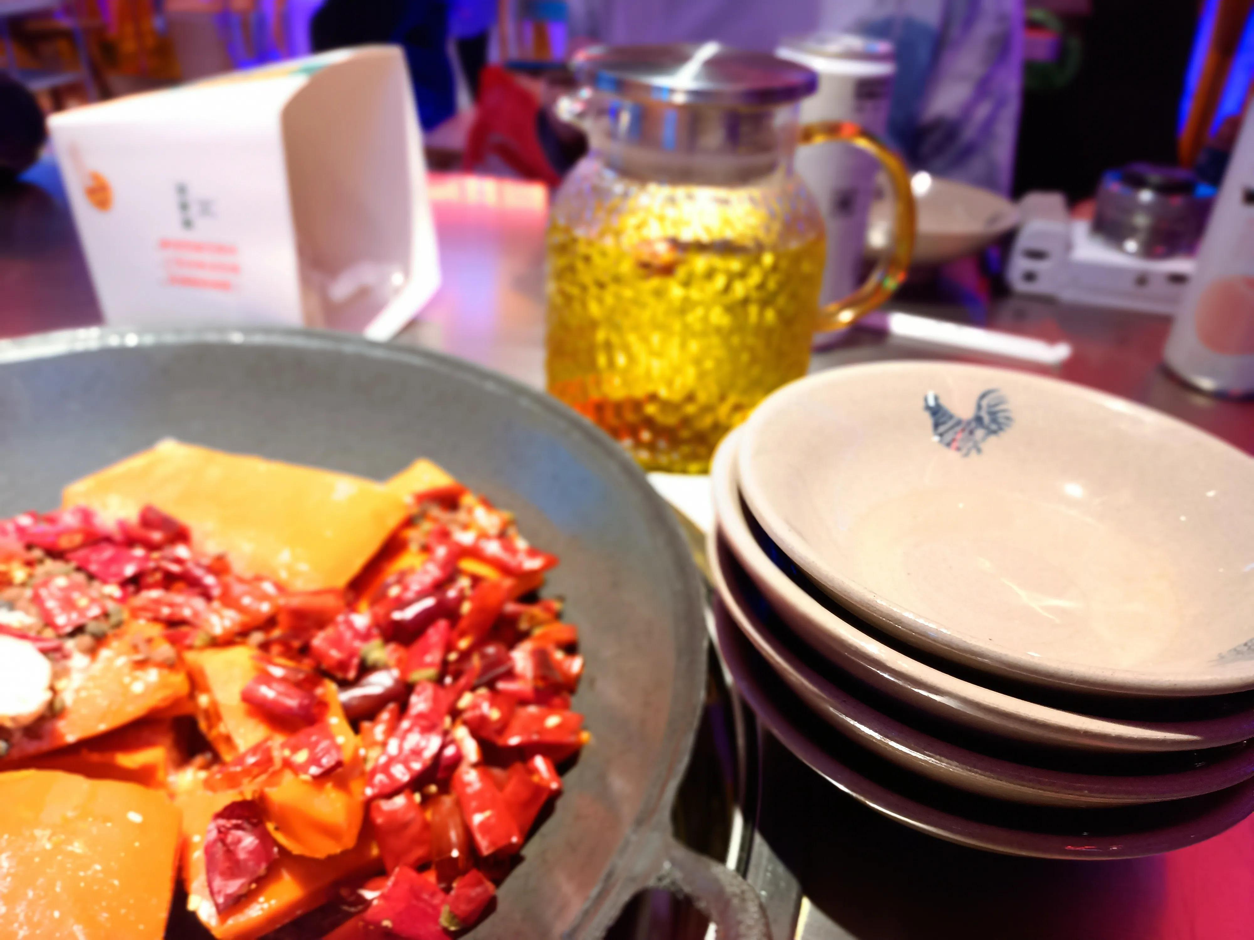 吃正宗重庆火锅就到胡同里,井格重庆火锅