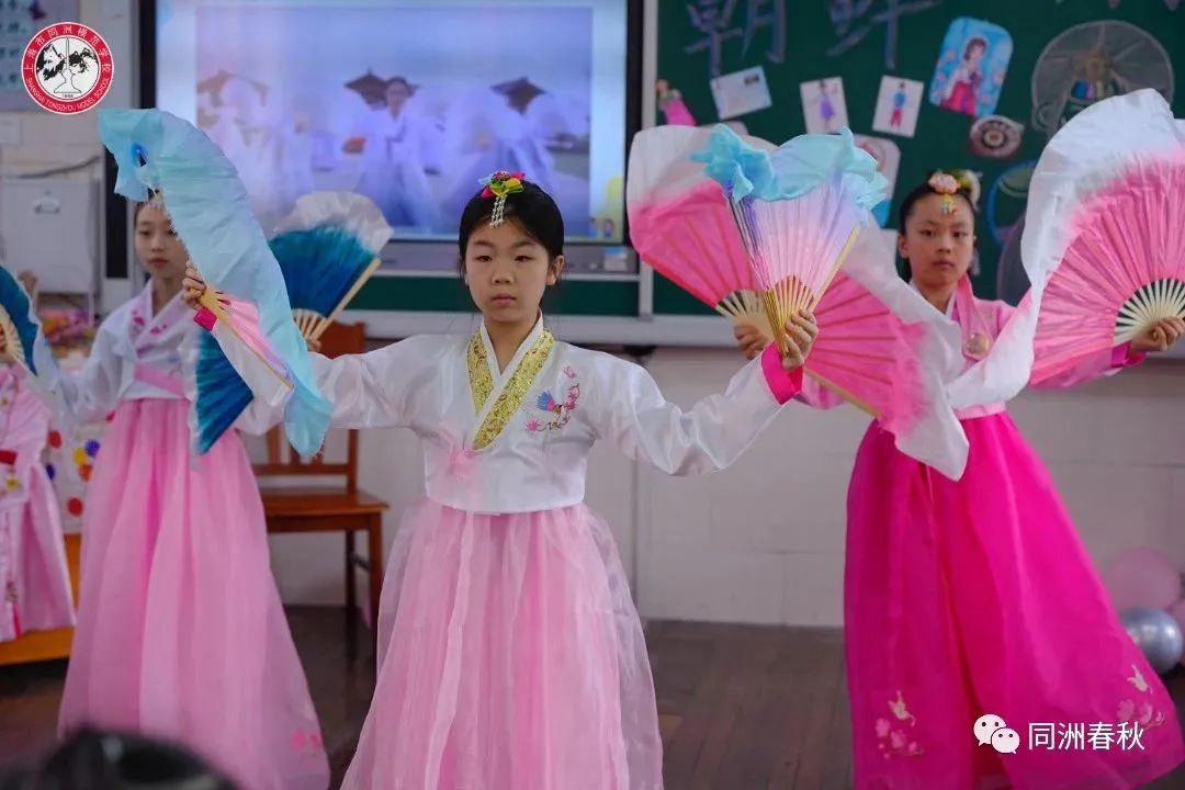 首届56个民族服饰创意大赛,五十六个民族服饰展介绍