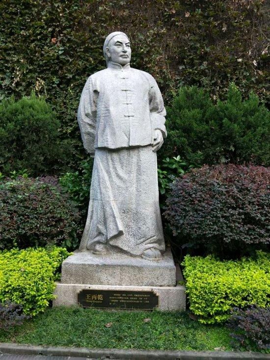 龙酱酒30年价格,龙酱酒十年御品怎样