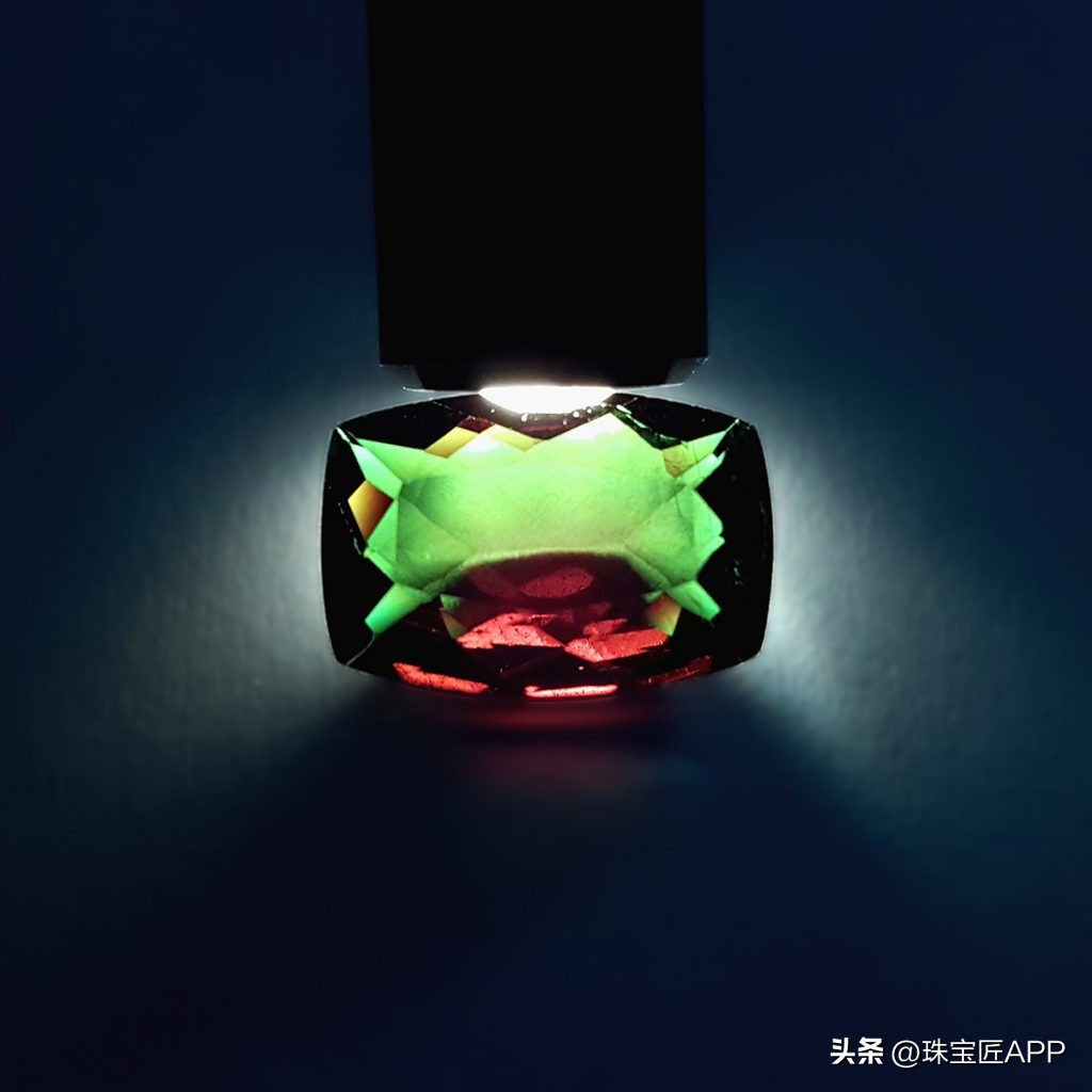 具有变彩效应的宝石有哪些,宝石特殊光学效应是什么