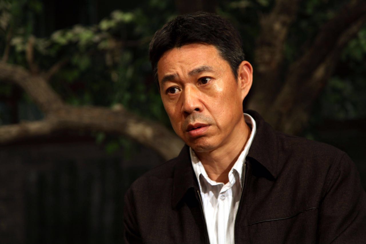 吕丽萍大儿子近况,吕丽萍儿子看亲爸张丰毅