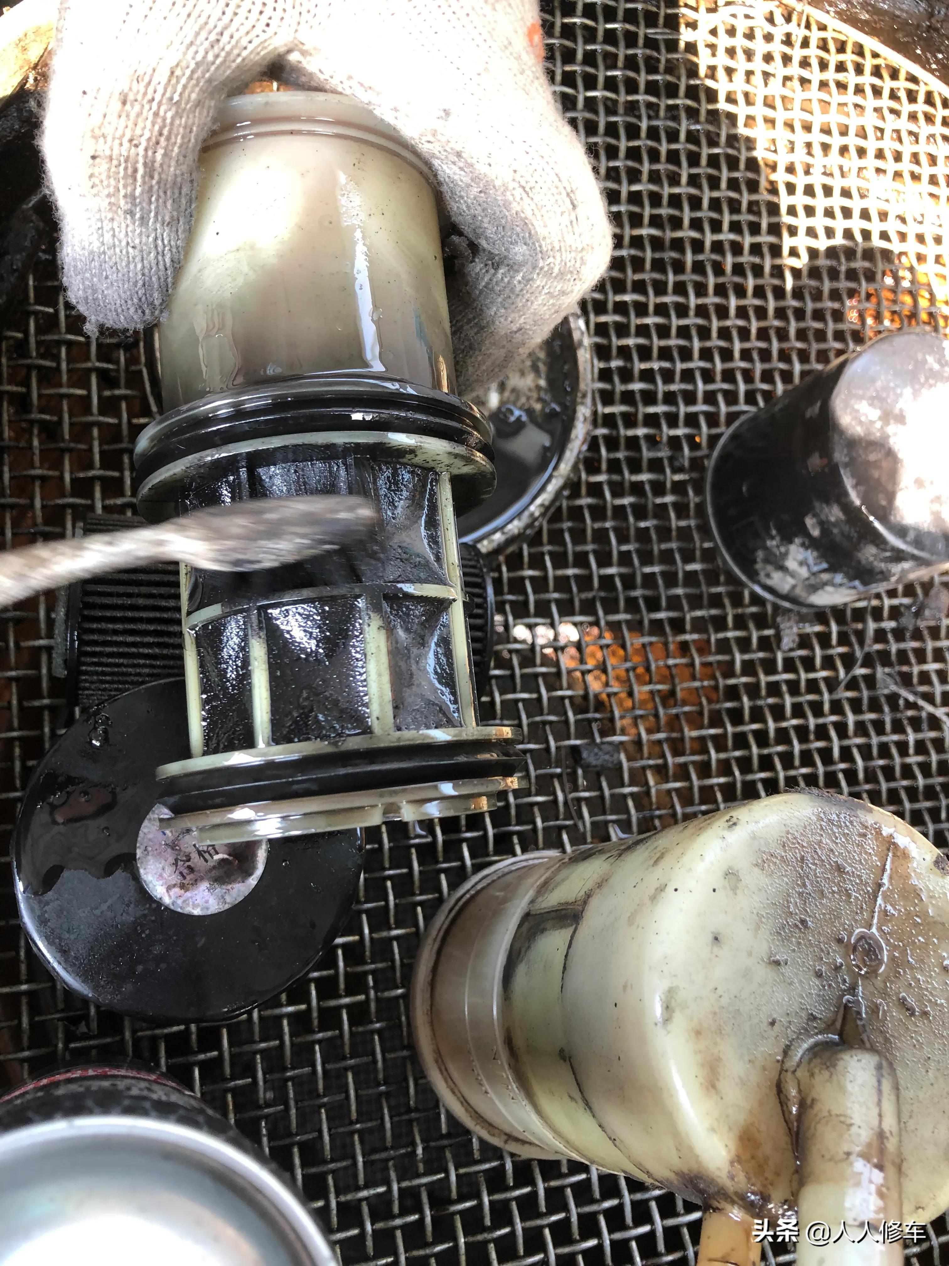 冷车启动打方向叽叽响一会就好了,冷车启动后打方向盘会有异响咯噔