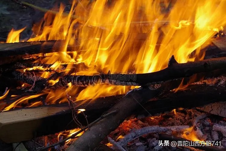 你见过蜂窝煤吗,你知道蜂窝煤吗