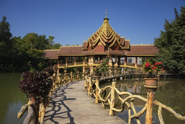 西双版纳冬季适合玩几天,西双版纳适合一年四季居住吗