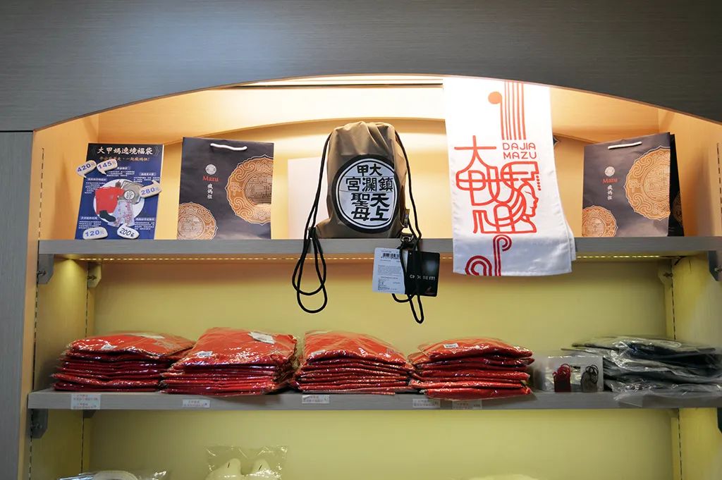 全球只有一家的工艺鞋子,超级好玩的鞋子