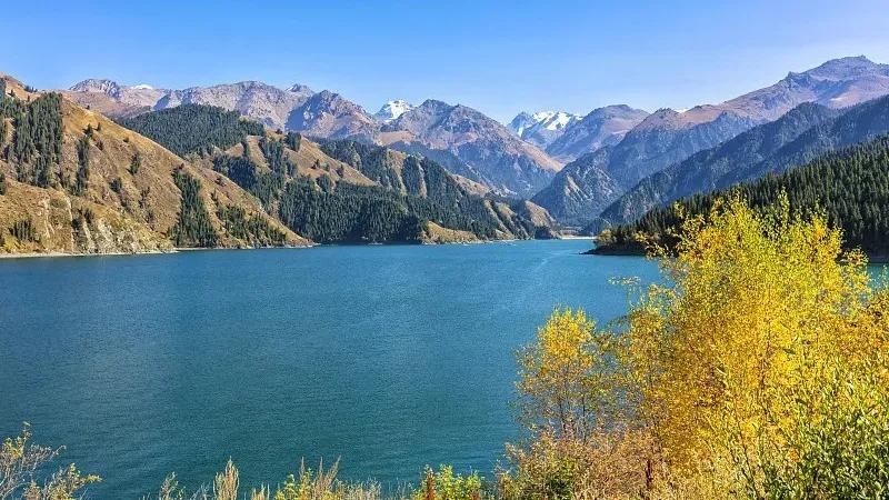 关于新疆天山天池的传说,神奇的美丽天山天池