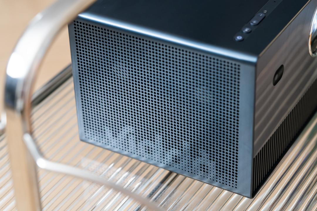 ViddsC1S激光投影仪,viddac1s激光投影测评