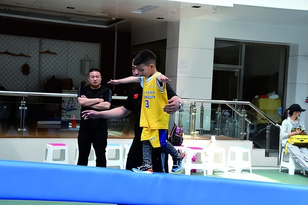 赤峰首届“勇士杯”少儿体能闯关赛落幕