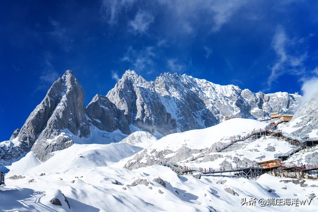 到云南昆明旅游必去的景点有哪些,云南香格里拉旅游攻略必去景点