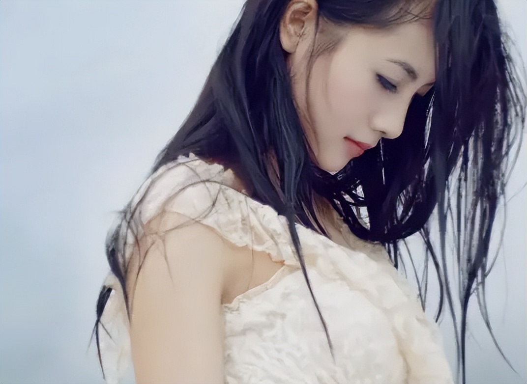 女性长期泡水里有什么危害,女人长期在水里洗衣服会得病吗