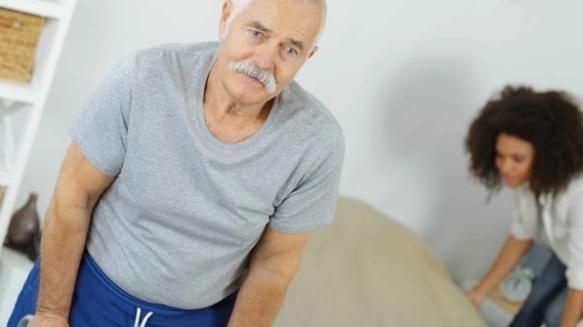 大脑开始萎缩有什么症状,大脑萎缩会有哪些反应