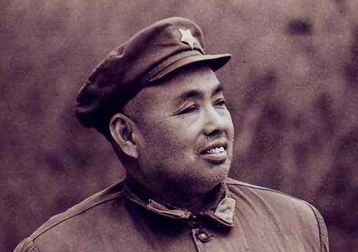 1952年毛主席视察山东，得知黄祖炎墓地所在，主席：我要去看看他