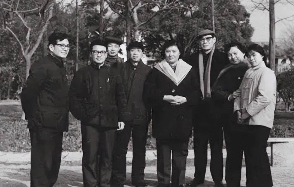 永远的阿诗玛杨丽坤完整版,阿诗玛杨丽坤年轻照