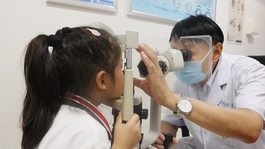 上海儿童斜视手术专家：孩子学龄前，发现斜视要及时治疗