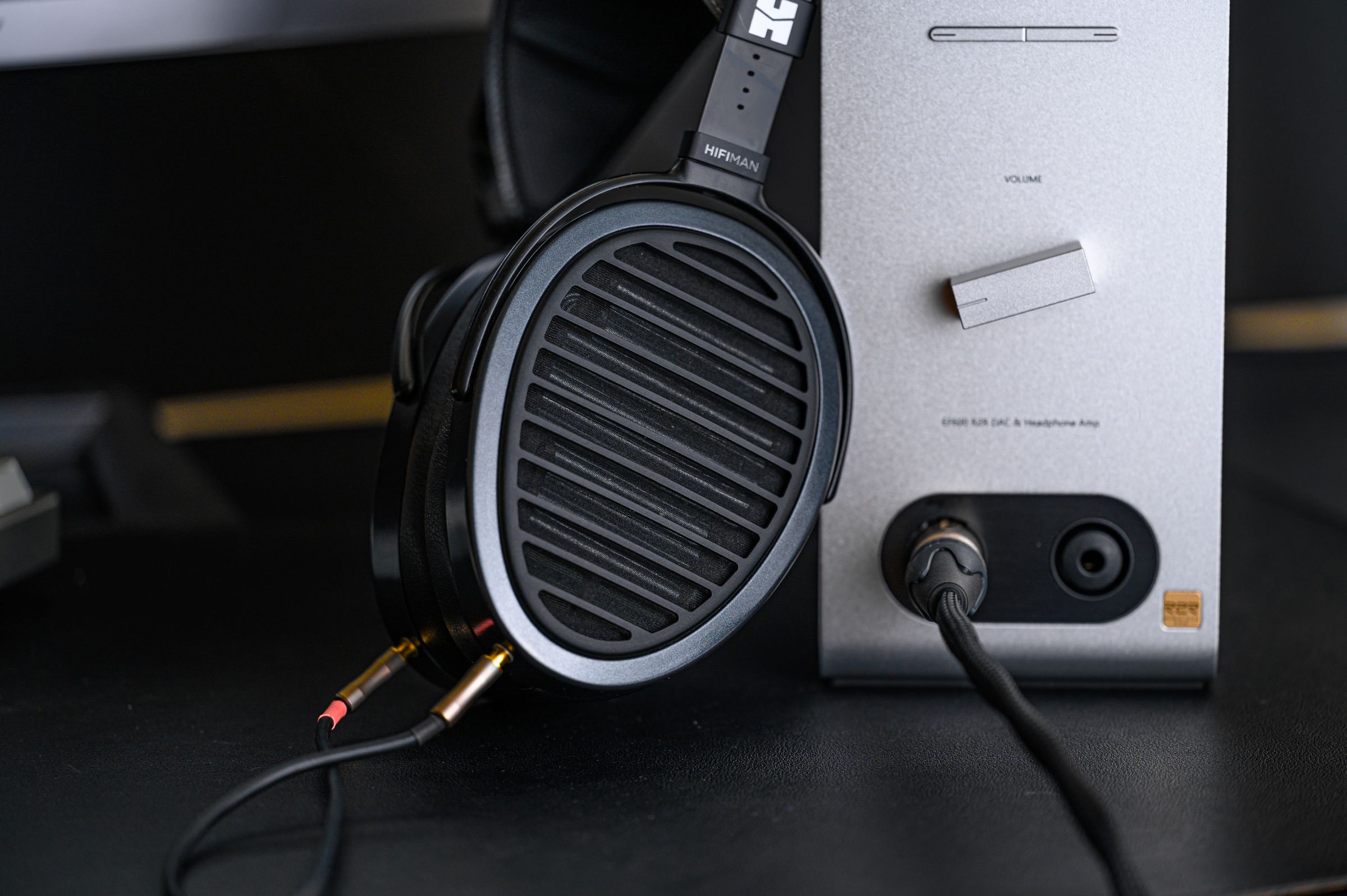 精悍如流星纯粹如清泉——简评HIFIMAN立式解码耳放一体机EF600