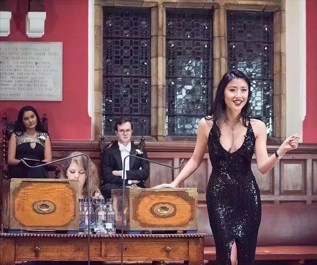 鐗涙触杈╄绀鹃浣嶅崕瑁斿コ杈╂墜,鐗涙触杈╄绀鹃浣嶅崕浜哄コ杈╂墜