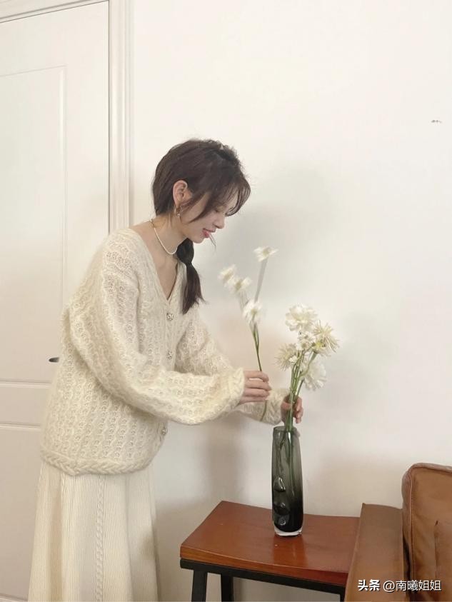 连衣长裙高级感穿搭优雅大方,奶奶长裙