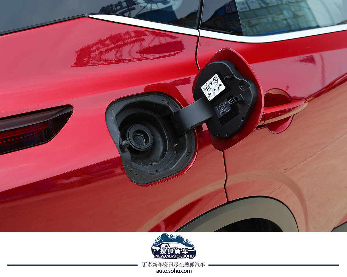 逍客2.0与奇骏2.0发动机一样吗,逍客奔驰发动机