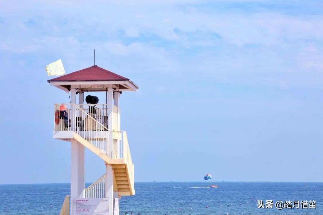 被誉为“东方瑞士”的青岛，有太多的海边浪漫