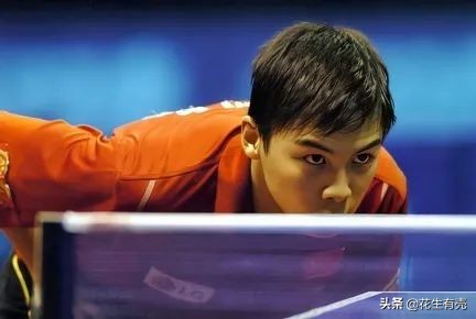 19年王楚钦看孙颖莎打球,陈玘刘国梁评价