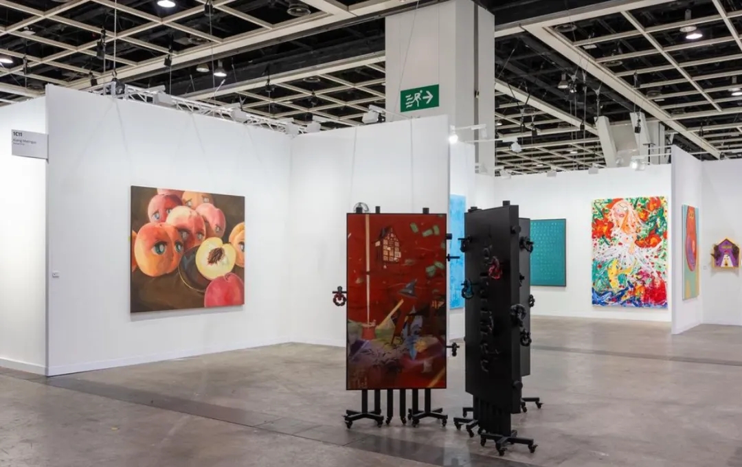 全球参展商回潮，多元文化与东南亚艺术融入主流：香港巴塞尔联动全城艺术景观