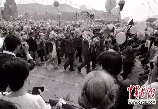 今天是*小平邓**诞辰119周年纪念日！再道一声：小平，您好！