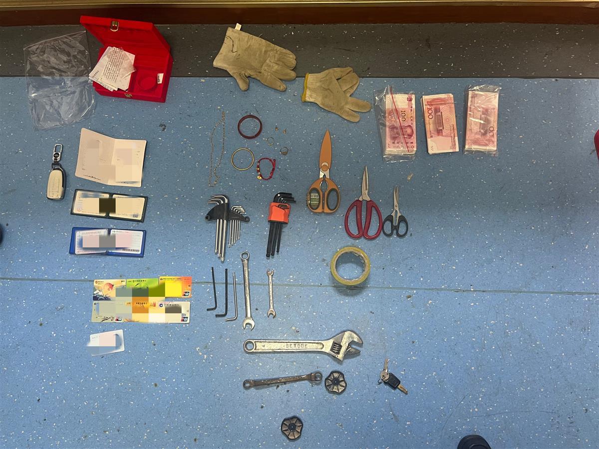 浠水挖机电脑主板被偷,挖机电脑被偷