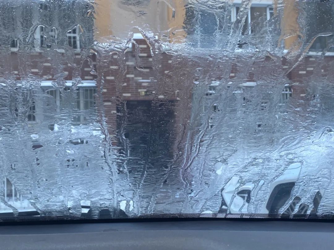 车被冻住怎么处理,车子被冻住了怎么解决