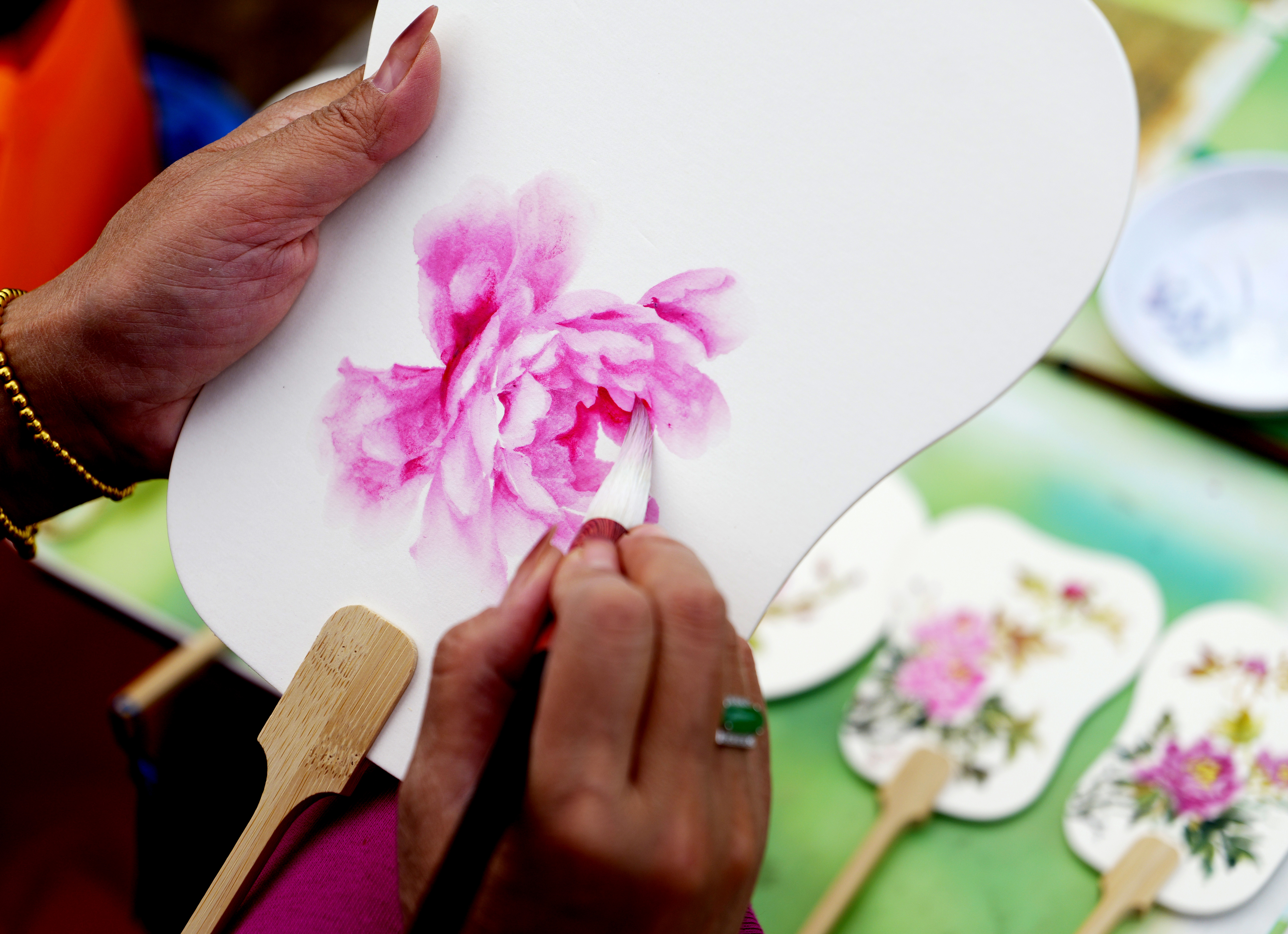 疑是洛川神女作书法,疑是洛川神女作的解释