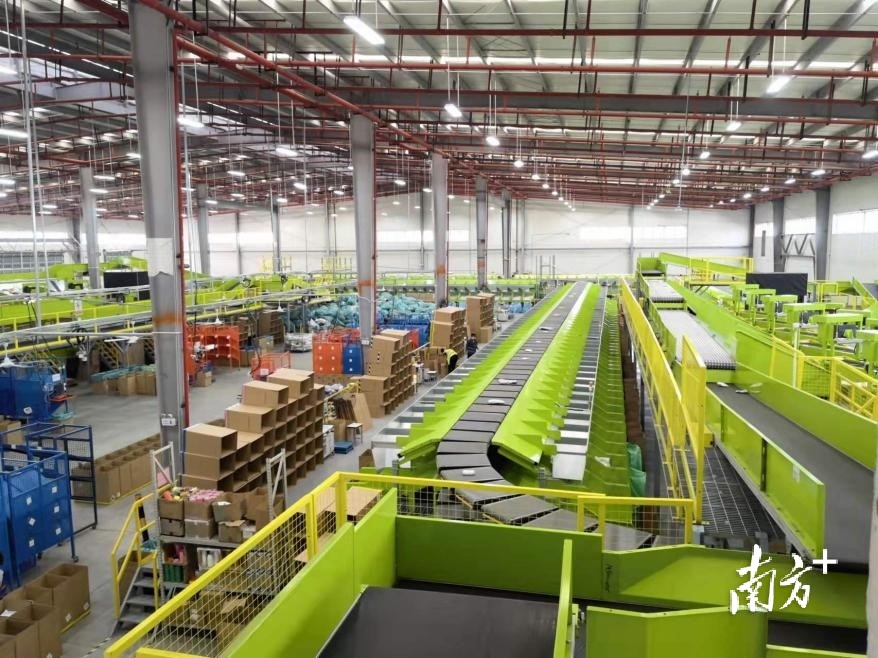 东莞市沙田镇递四方物流一楼,递四方国际物流上海仓