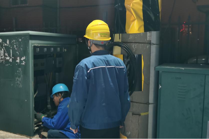 电压低功率大发热怎么办,电压低找电工解决