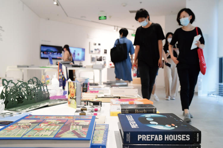 除了卖东西还能做什么,除了卖书还有什么能赚钱