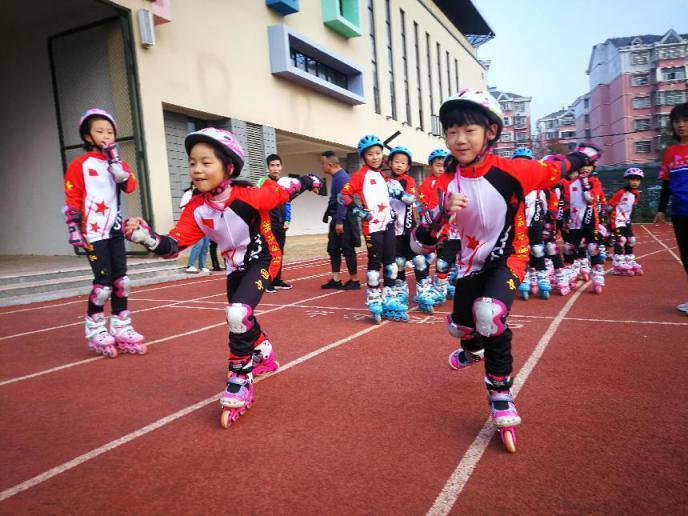 鬼步舞课间操seve,大型课间操鬼步舞