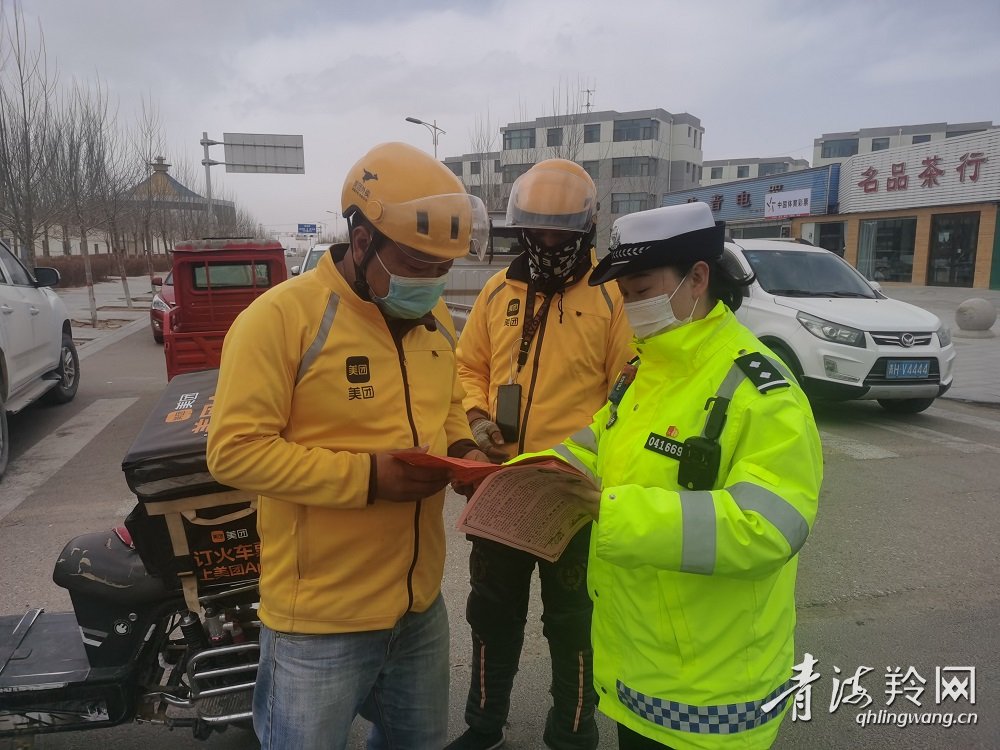 *徽警**在“西大门”闪烁