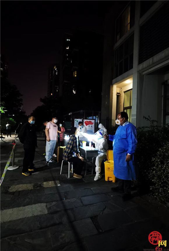 天桥抗疫故事|群众眼中的“守门员”,同事眼中的“计算机”