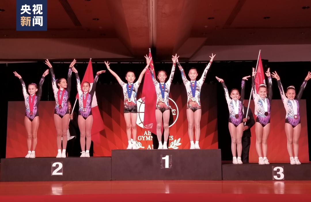 小学生表演花式俯卧撑,本草纲目小朋友健身操完整版