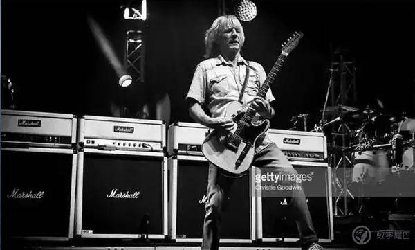 熟悉的摇滚教父，带来了露营单品：MarshallEmbertonII